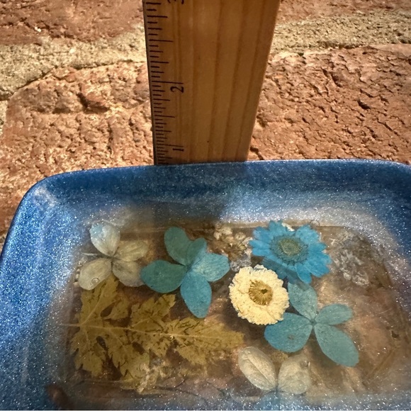 Vintage Blue Glittery Floral Dried Flowers Resin Lucite Soap Dish Trinket Decor - Picture 10 of 10